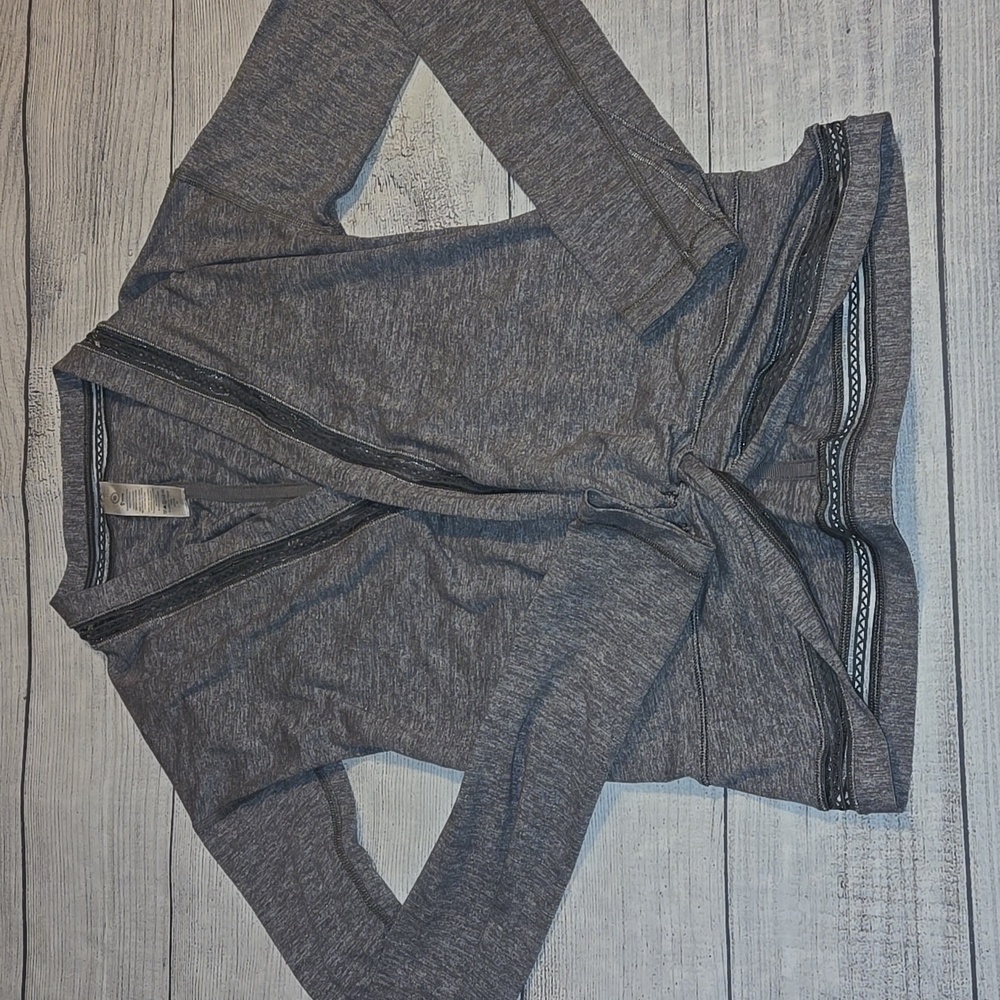 Lululemon Ivivva Girl's Own The Move Twist Wrap Shrug Top Gray Size 10